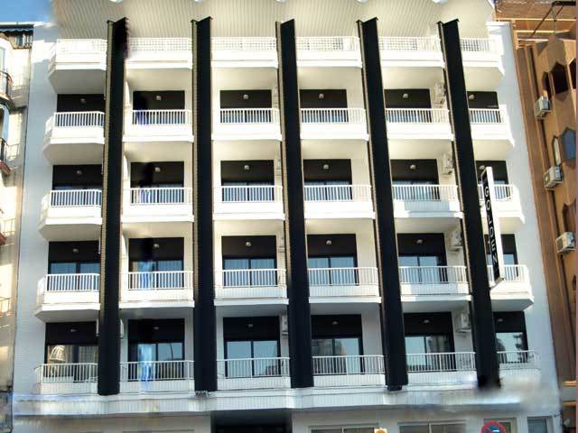 Hotel Golden Μπένιντορμ Εξωτερικό φωτογραφία