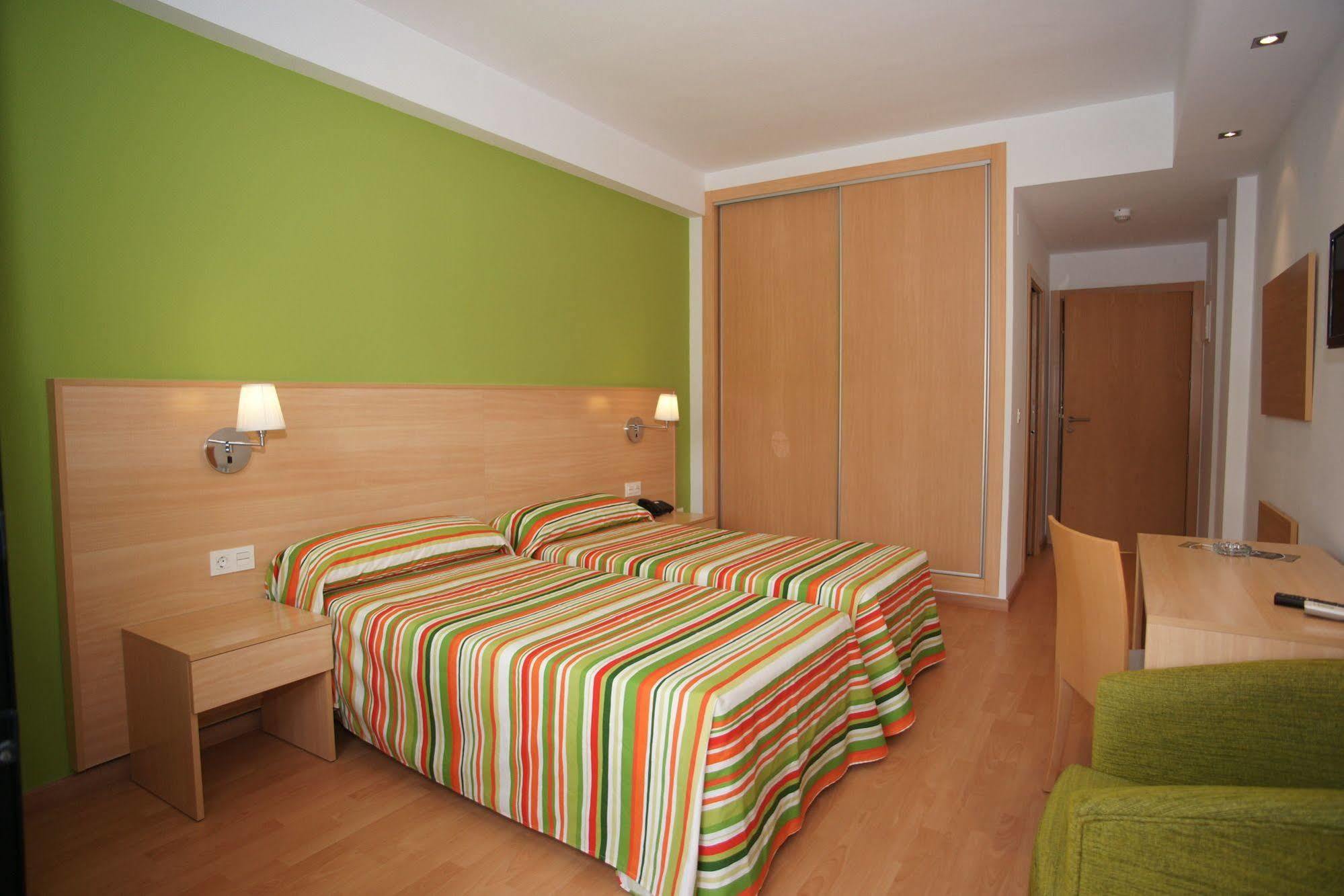 Hotel Golden Μπένιντορμ Εξωτερικό φωτογραφία