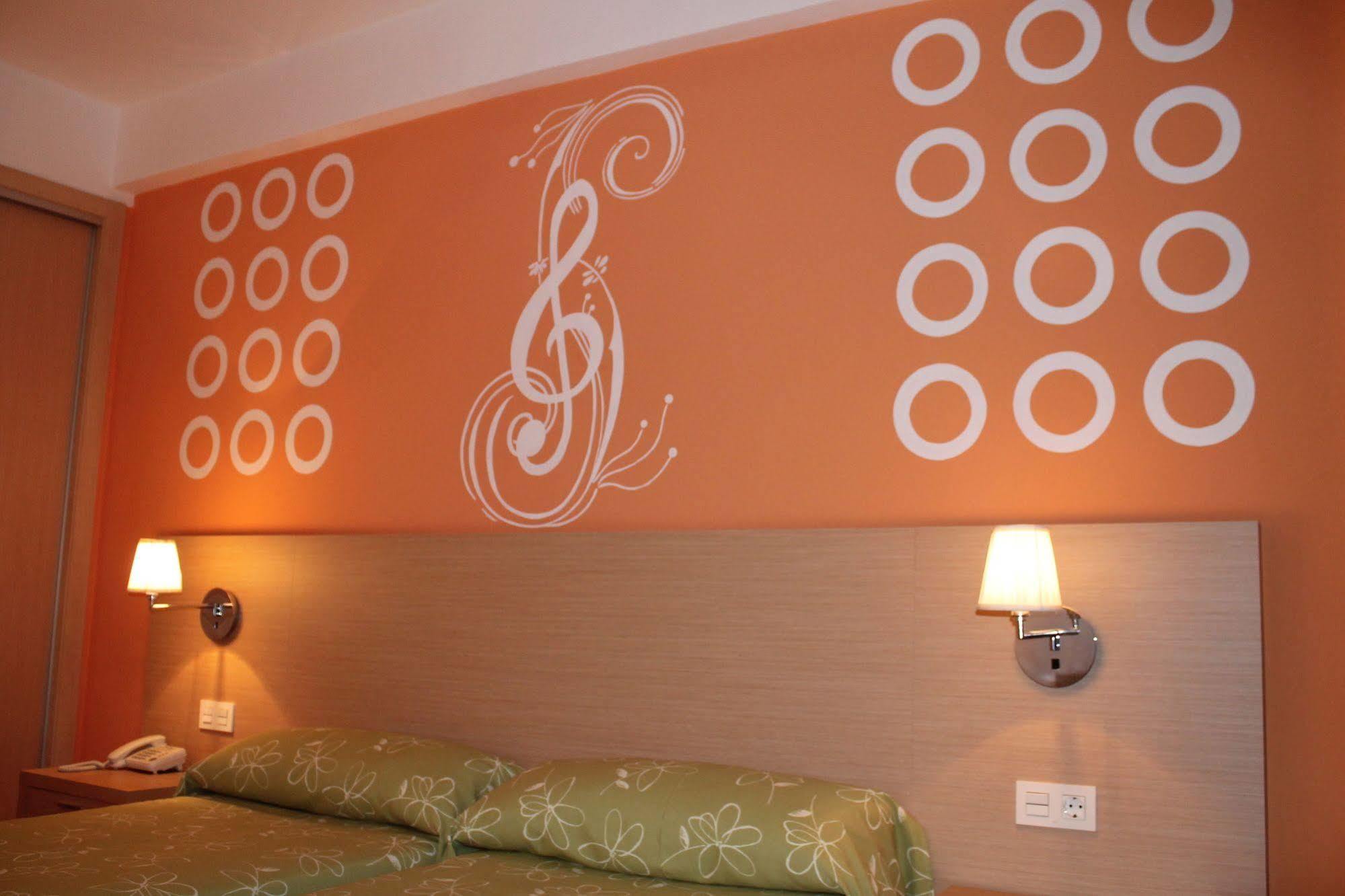 Hotel Golden Μπένιντορμ Εξωτερικό φωτογραφία