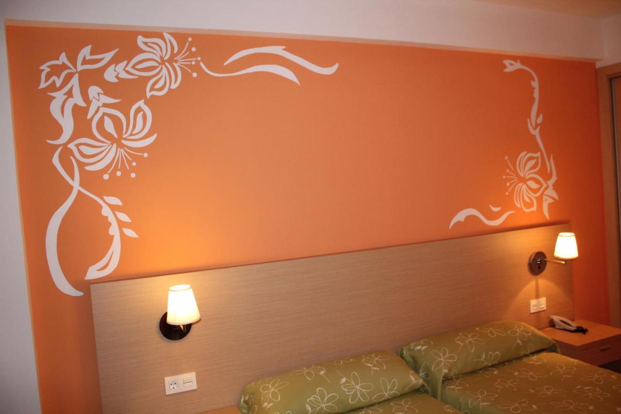 Hotel Golden Μπένιντορμ Δωμάτιο φωτογραφία
